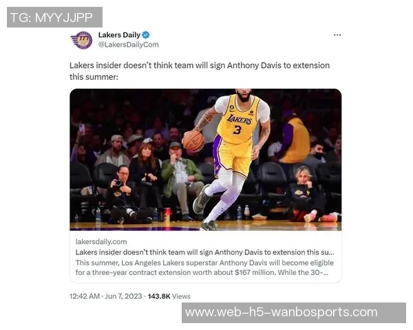 Lowe称赞三球进攻能力出众难以找到类似球员