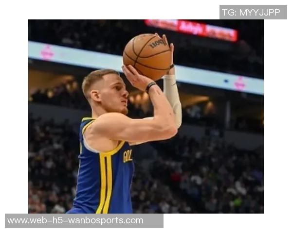 迪文岑佐表现稳定8投4中三分球命中率高效贡献13分4助攻2抢断